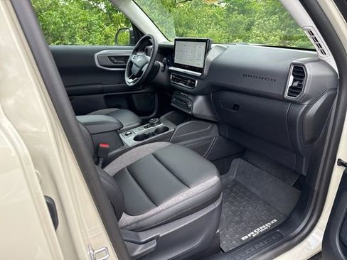 Used 2025 Ford Bronco Sport Big Bend w/ Convenience Package AWD/4WD image 32