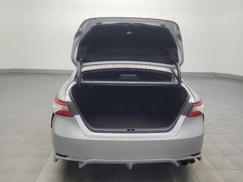 Used 2020 Toyota Camry SE image 29