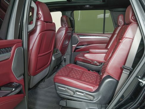 Used 2025 Cadillac Escalade Premium Luxury w/ Touring Package image 14