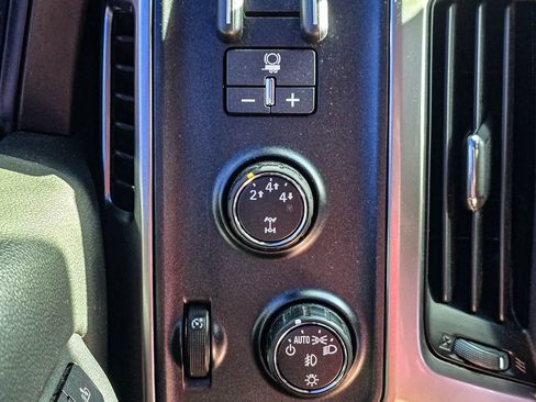 Used 2015 Chevrolet Silverado 3500 LTZ AWD/4WD image 24