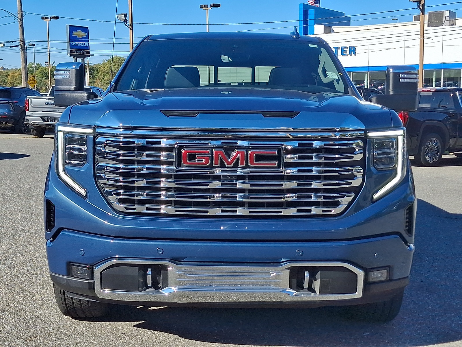 Used 2026 GMC Sierra 1500 Denali w/ Denali Reserve Package AWD/4WD image 2