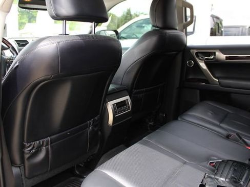 Used 2018 Lexus GX 460 Luxury AWD/4WD image 25