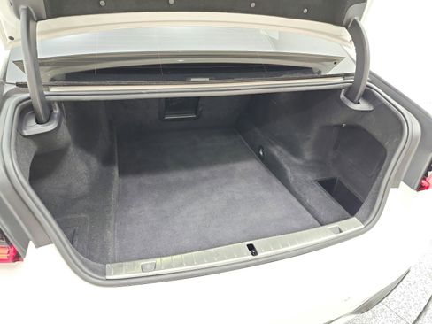 Used 2022 BMW 740i w/ M Sport Package RWD image 28