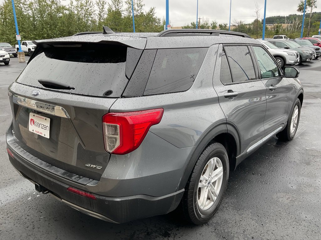 Used 2024 Ford Explorer XLT w/ Equipment Group 202A AWD/4WD image 5
