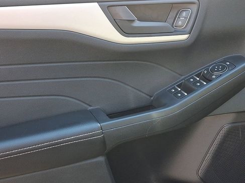 Certified 2022 Ford Escape SE w/ Convenience Package image 13