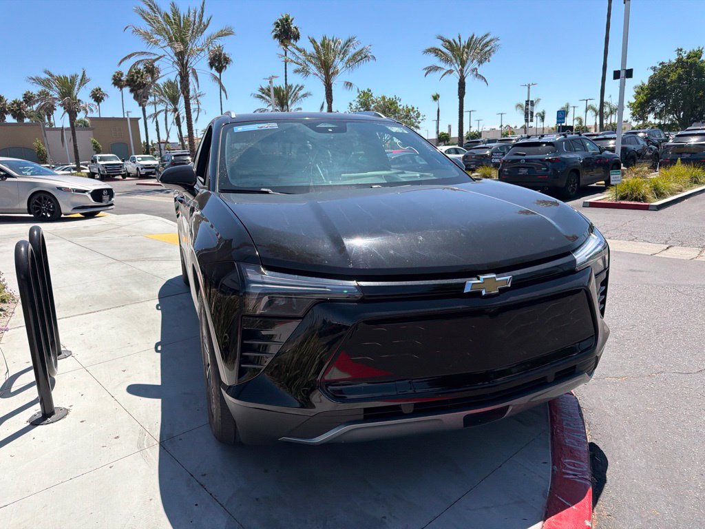 Used 2024 Chevrolet Blazer EV LT AWD/4WD image 23