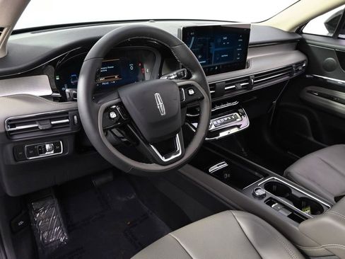 New 2026 Lincoln Corsair Premiere AWD/4WD image 12