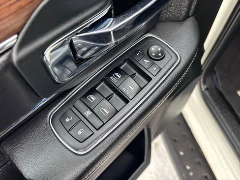 Used 2018 RAM 1500 Laramie w/ Convenience Group image 26