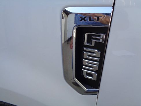 Used 2022 Ford F250 XLT AWD/4WD image 33