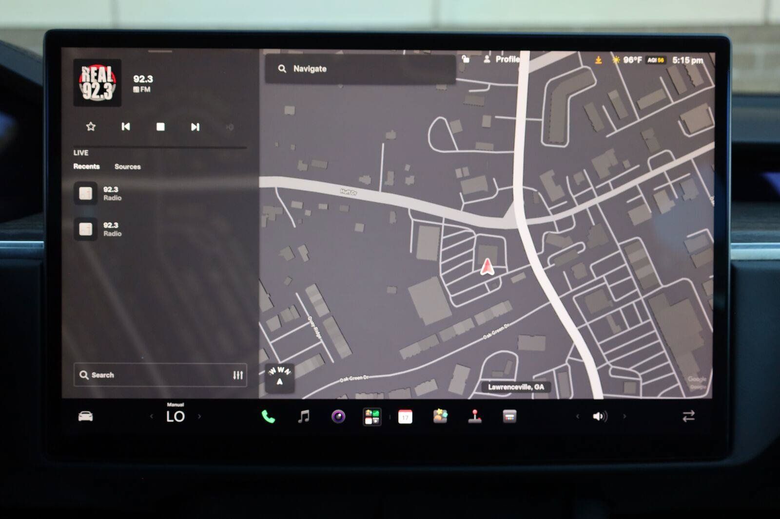 Used 2022 Tesla Model S AWD/4WD image 40