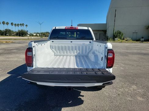 New 2026 GMC Canyon Elevation w/ Convenience Package image 7