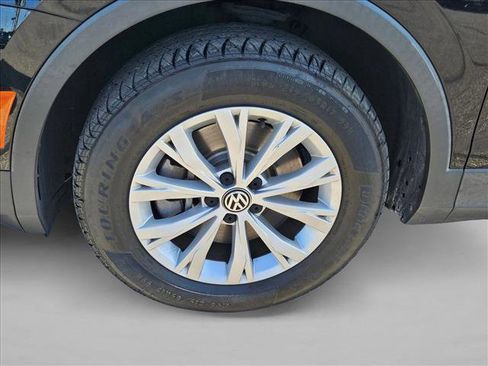 Used 2020 Volkswagen Tiguan S FWD image 23