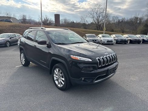 Used 2014 Jeep Cherokee Limited w/ Technology Group image 2
