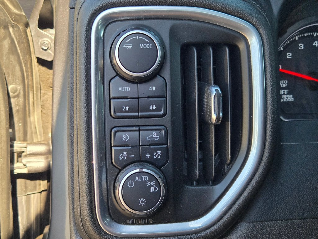 Used 2022 Chevrolet Silverado 1500 RST AWD/4WD image 23