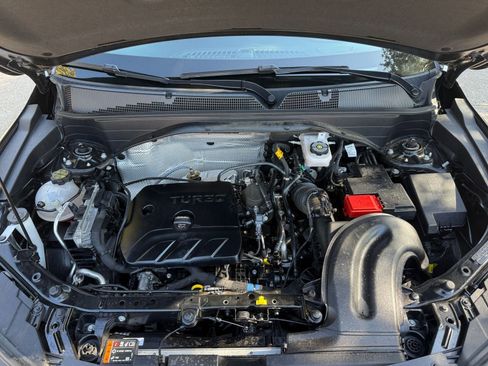 Used 2025 Chevrolet TrailBlazer LT image 32