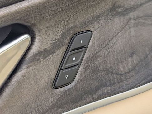 Used 2023 Jeep Grand Cherokee L Limited AWD/4WD image 11