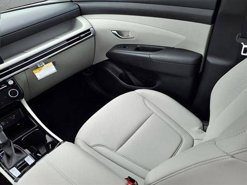 New 2025 Hyundai Tucson SEL image 17