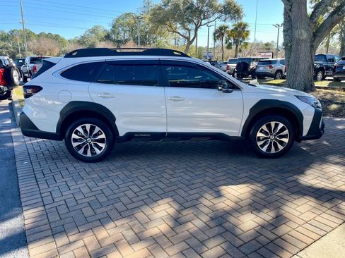 Used 2025 Subaru Outback Limited w/ Tech Package 3 image 7