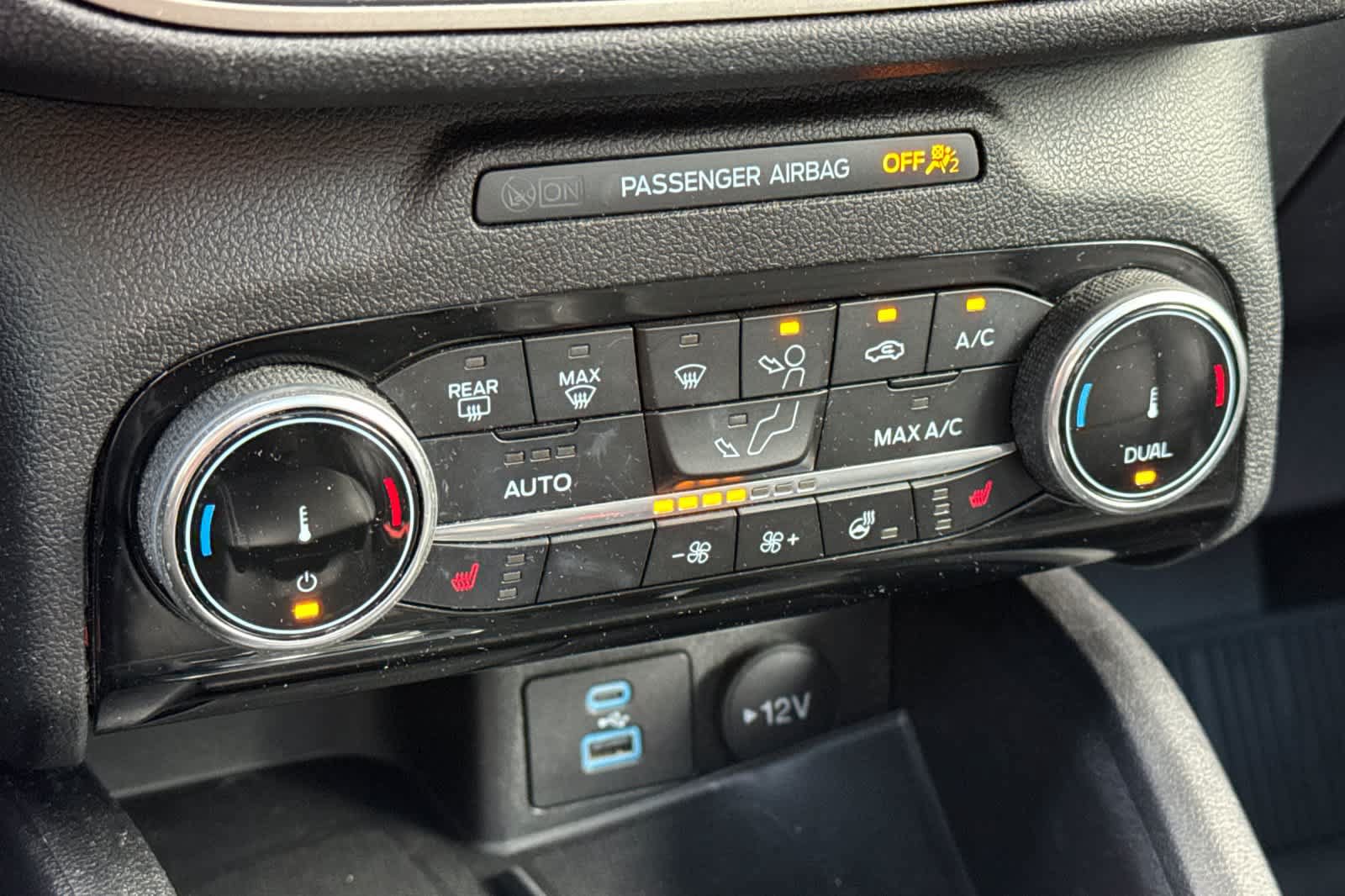 Used 2022 Ford Escape SEL w/ Technology Package FWD image 20
