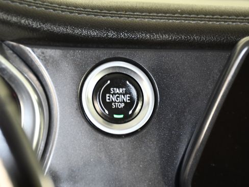 Used 2021 Chevrolet Blazer LT AWD/4WD image 24