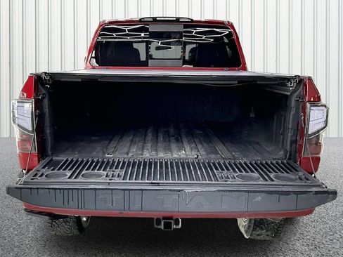 Used 2018 Nissan Titan PRO-4X w/ Pro-4x Convenience Package AWD/4WD image 7