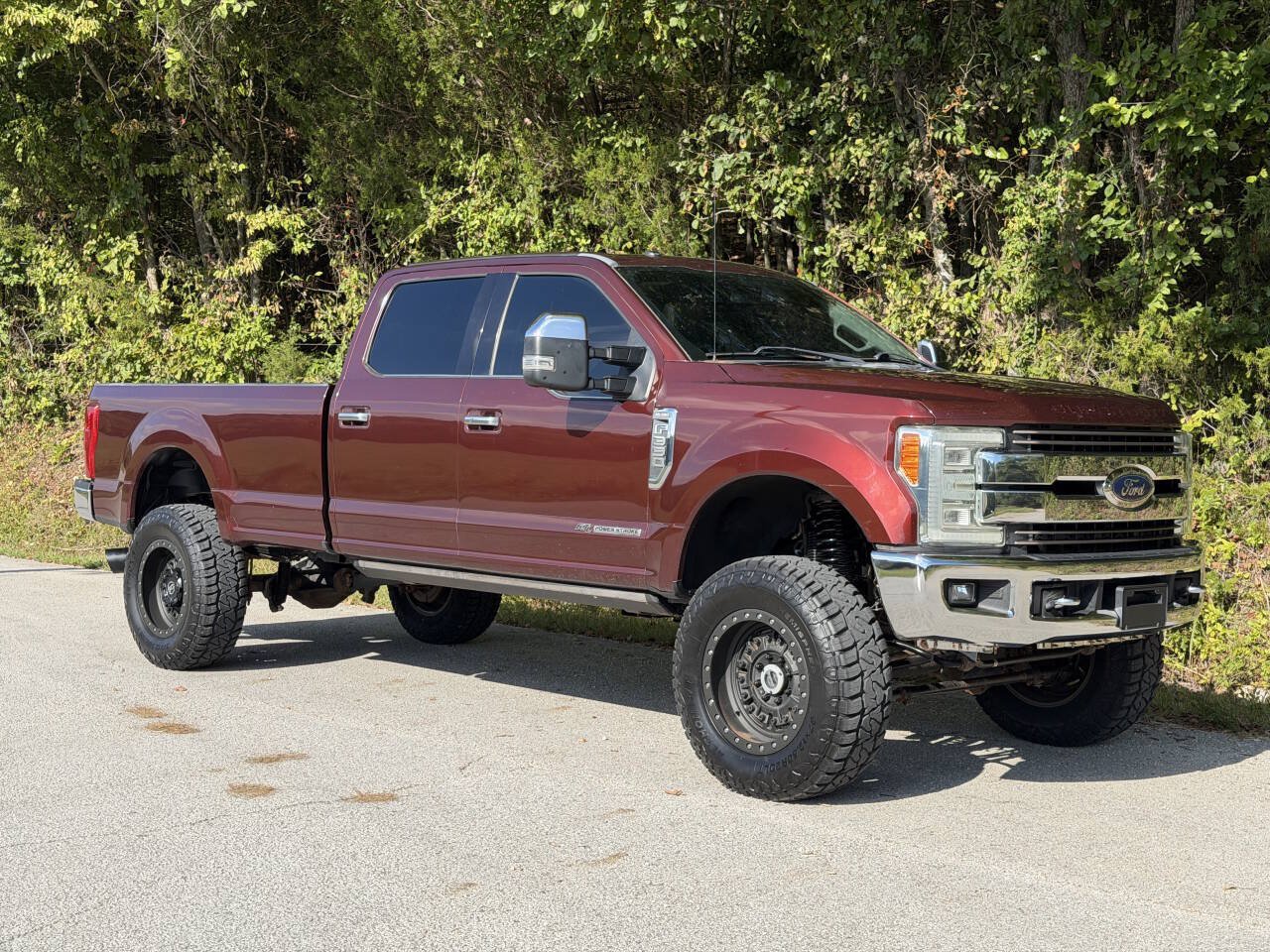 Used 2017 Ford F350 4x4 Crew Cab Super Duty image 6