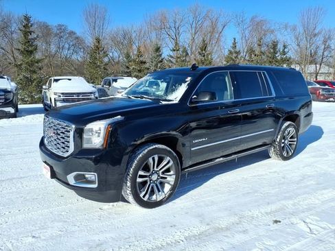 Used 2020 GMC Yukon XL Denali w/ Denali Ultimate Package image 8