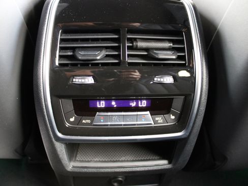 Used 2023 BMW X5 M w/ Competition Package image 26