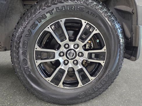 Used 2021 Nissan Titan SV w/ Off Road Protection Package image 32