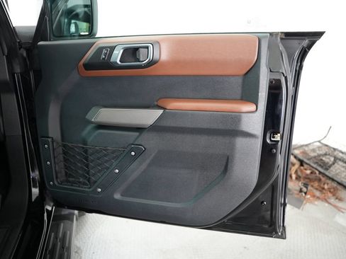 Used 2022 Ford Bronco Outer Banks AWD/4WD image 47