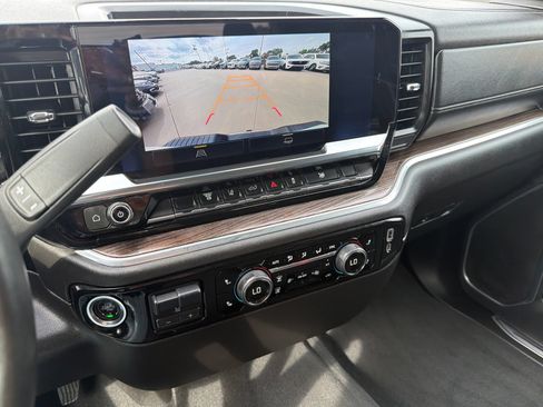Used 2025 Chevrolet Silverado 2500 LT w/ Convenience Package AWD/4WD image 21