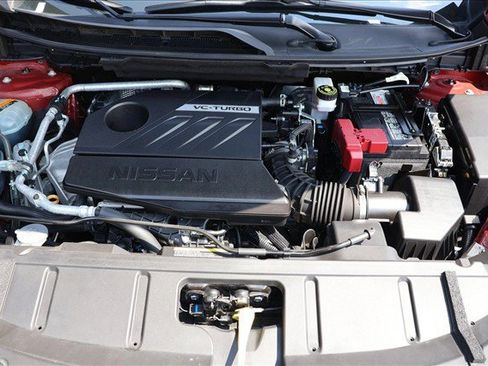 Used 2025 Nissan Rogue SV AWD/4WD image 30