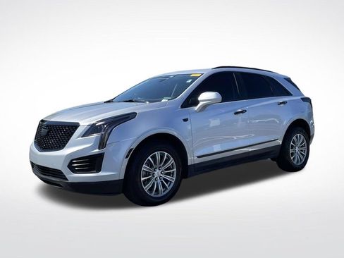 Used 2018 Cadillac XT5 Luxury w/ Driver Awareness Package AWD/4WD image 3