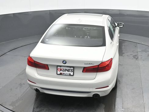 Used 2019 BMW 530e xDrive w/ Convenience Package AWD/4WD image 33
