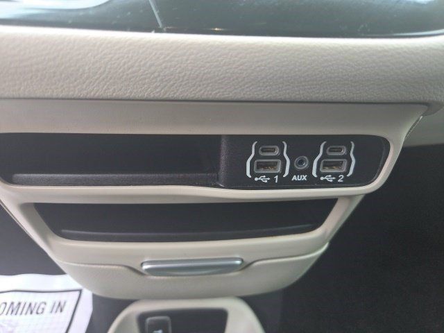 Used 2023 Chrysler Voyager LX FWD image 35