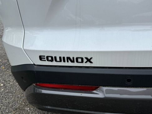New 2025 Chevrolet Equinox ACTIV w/ Safety and Technology Package image 40