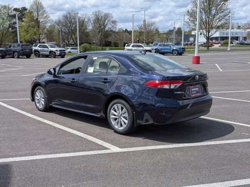 New 2026 Toyota Corolla LE FWD image 9