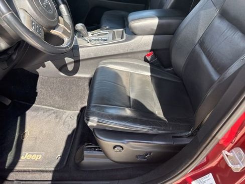 Used 2013 Jeep Grand Cherokee Laredo image 15