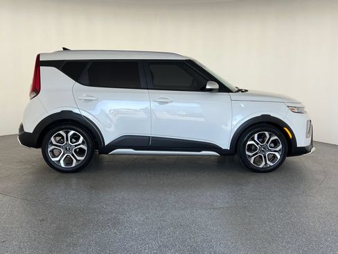 Used 2020 Kia Soul X-Line FWD image 2