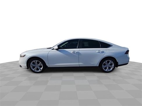Used 2025 Honda Accord LX image 5