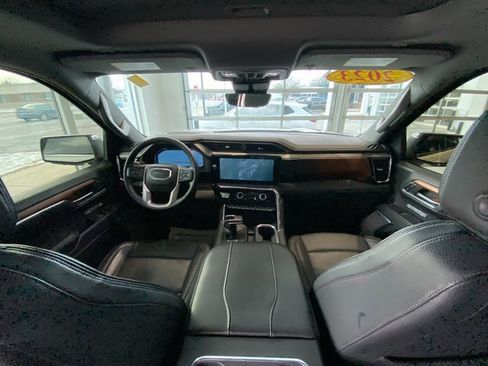 Used 2023 GMC Sierra 1500 Denali w/ Denali Reserve Package image 15