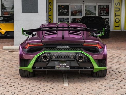 Used 2023 Lamborghini Huracan STO image 18