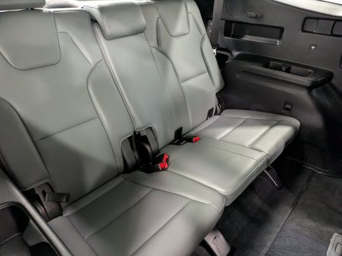 Used 2023 Kia Telluride EX X-Line image 26