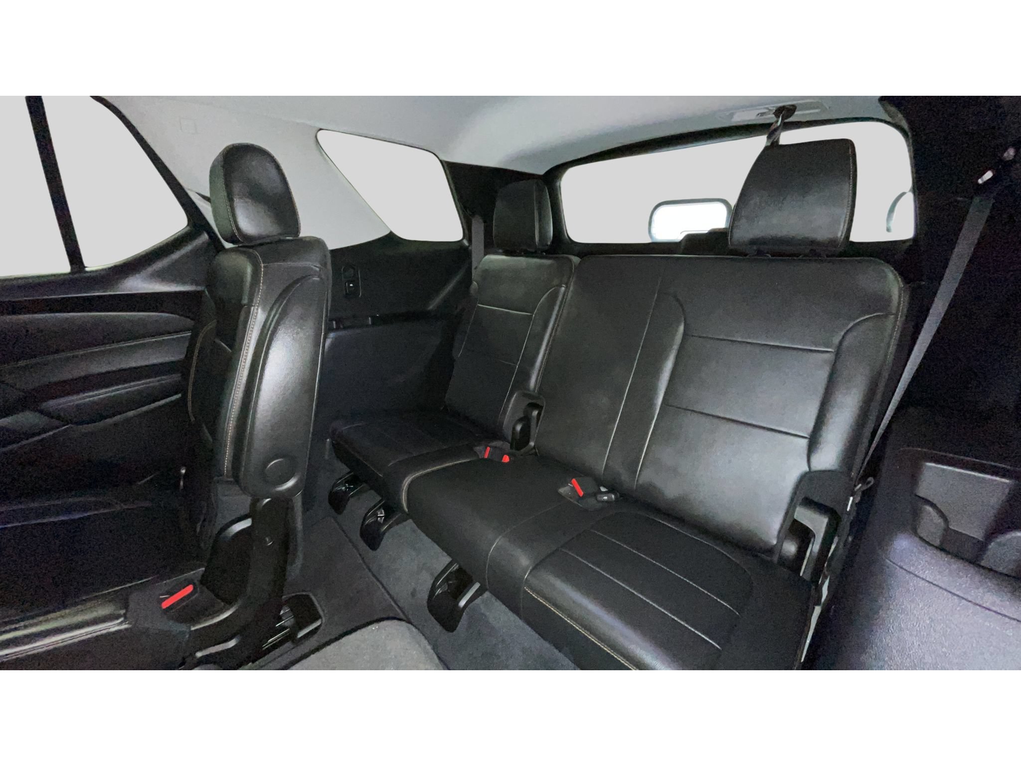 Used 2021 Chevrolet Traverse LT w/ LT Premium Package AWD/4WD image 16