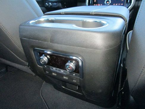 New 2026 GMC Yukon XL Elevation w/ Elevation Premium Package image 21