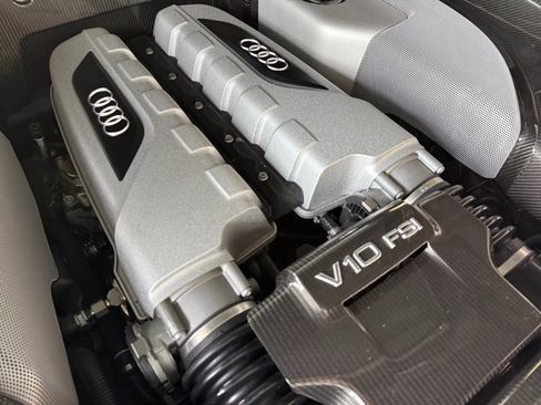 Used 2010 Audi R8 V10 AWD/4WD image 29