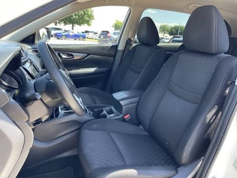 Used 2020 Nissan Rogue SV AWD/4WD image 24
