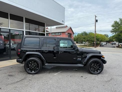 Used 2023 Jeep Wrangler Unlimited Sahara AWD/4WD image 30
