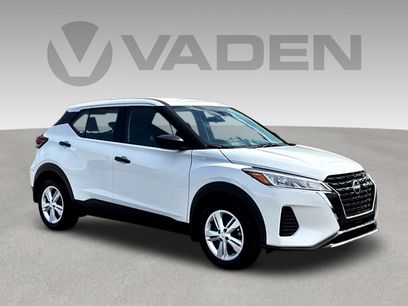 Used 2025 Nissan Kicks Play S