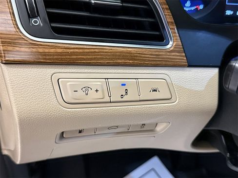 Used 2015 Hyundai Sonata Limited w/ Option Group 06 image 23